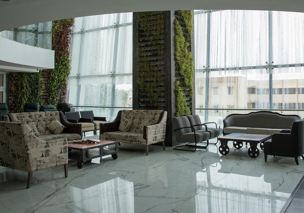 Regenta Central Hotel & Convention Centre Nagpur Exterior foto